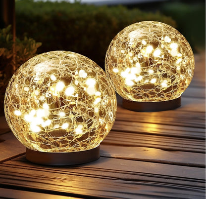 Solar crackle glass globe light with warm white fairy lights