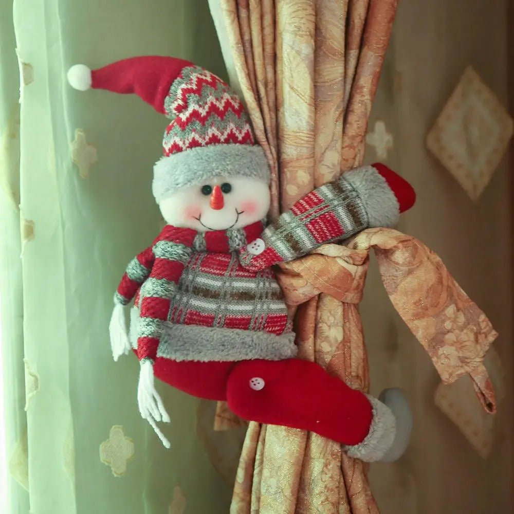 Knitted-sweater snowman curtain tieback