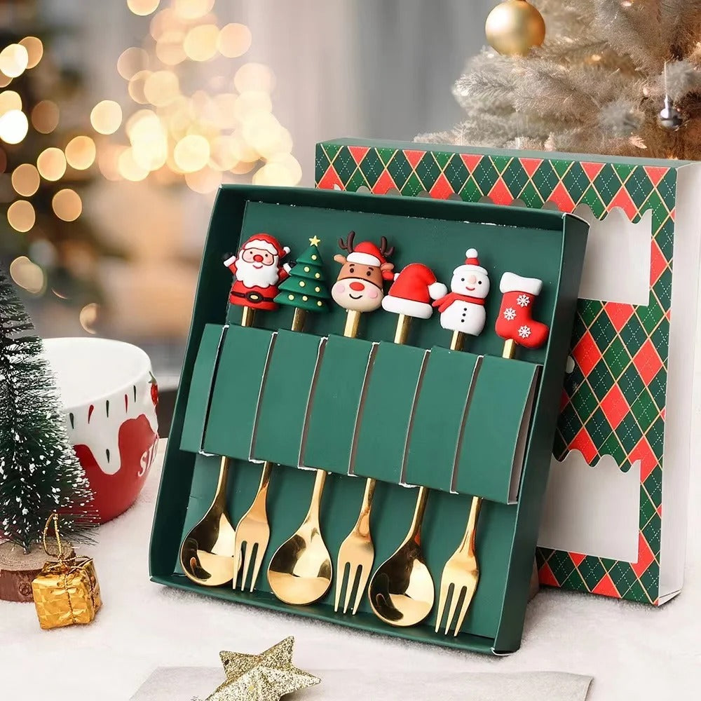 Christmas spoon and fork set in green gift box – gold