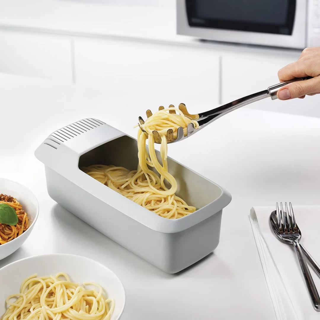 Microwave cooker BPA free