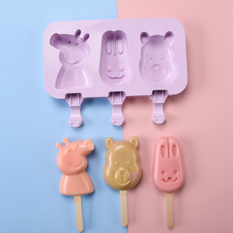 Silicone popsicle mould with pig, rabbit and bear shapes